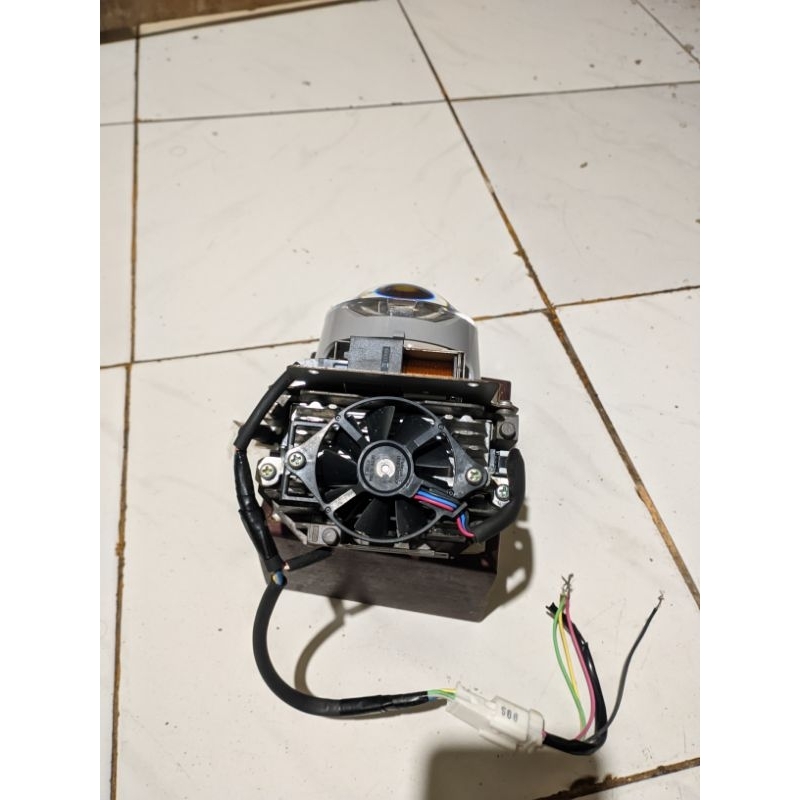 projektor biled fortuner vrz original copotan