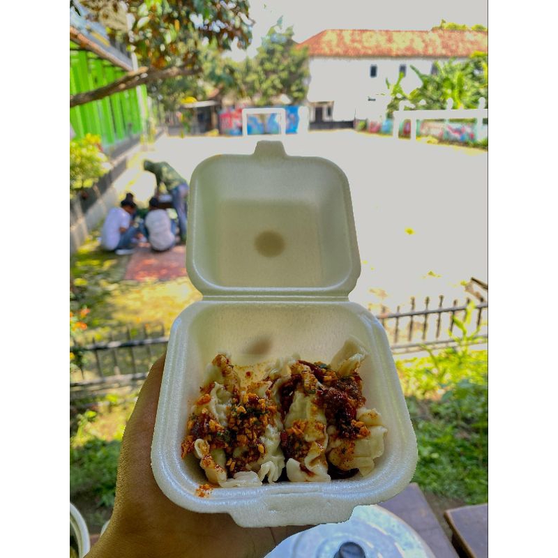 

SIOMAY WONTON CHILI OIL