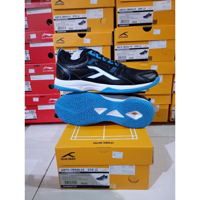 sepatu badminton hundred raze