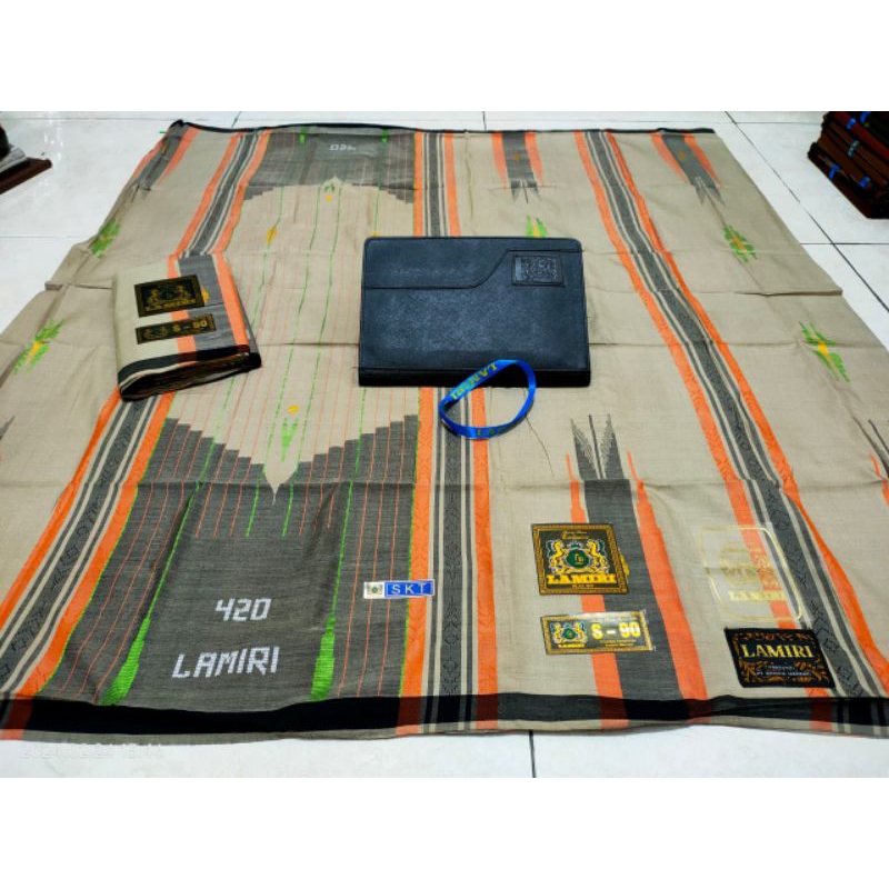 SARUNG LAMIRI 420 GOLD MERSES JAHIT TENGAH SGT MIX