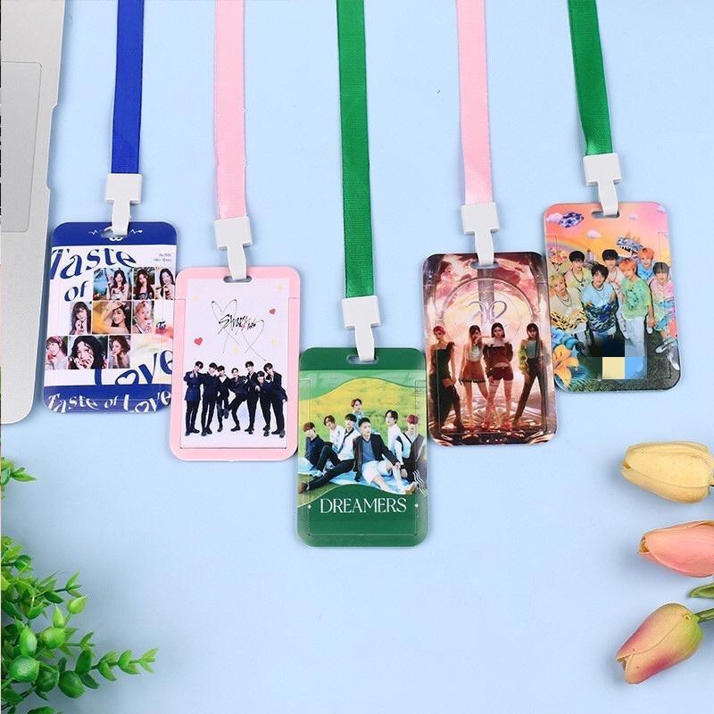 

Gantungan ID Card Name Tag BTS NCT Dream Twice TXT Aespa Stray Kids Seventeen Ateez Enhypen Murah SKZ SVT Bangtan