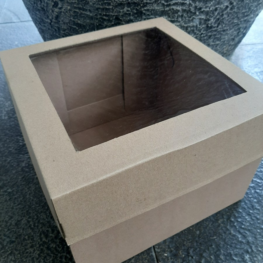 

Dus Box Mika Coklat Polos Kardus Tempat Brownies ukuran 22x22cm