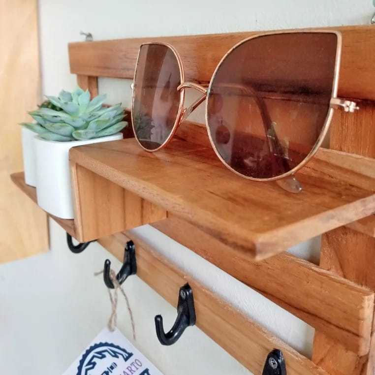 rak kunci/rak kacamata/rak gantung/rak