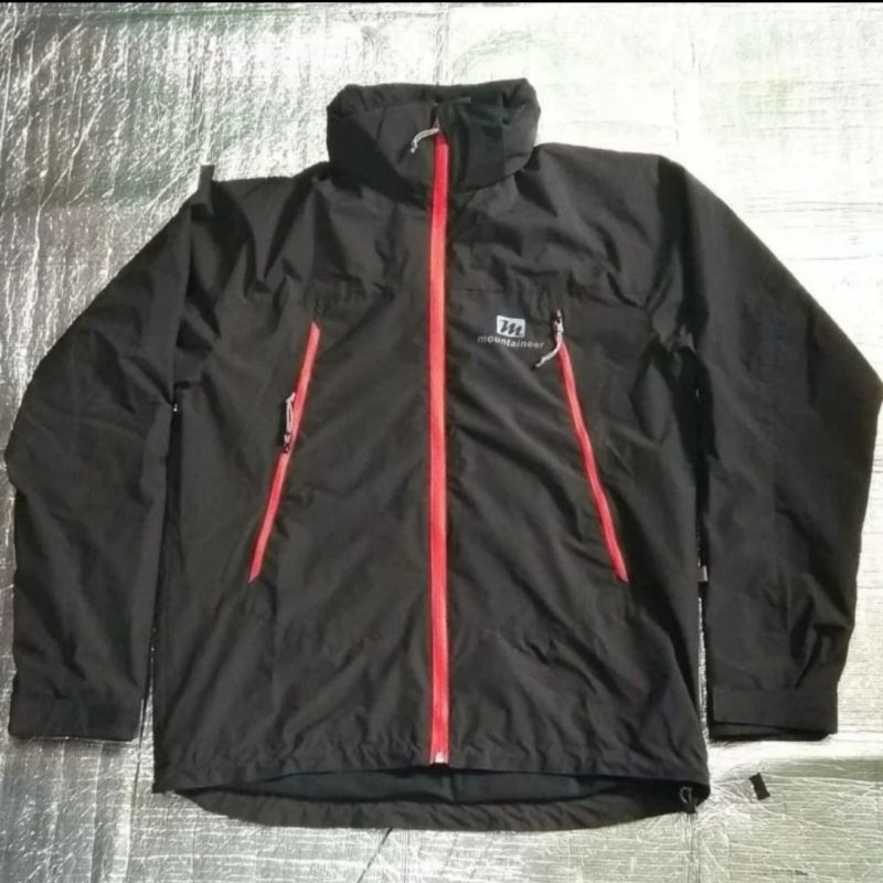2 jaket outdoor mountaineer butak peak waterproof