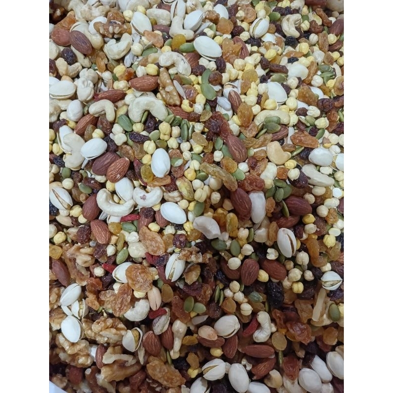 

Mix Nut (12 macam nuts & kismis)