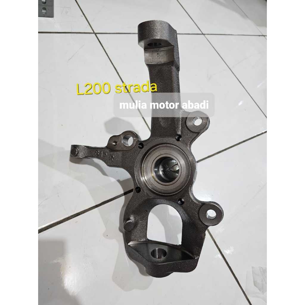 Knuckle depan L200 Strada