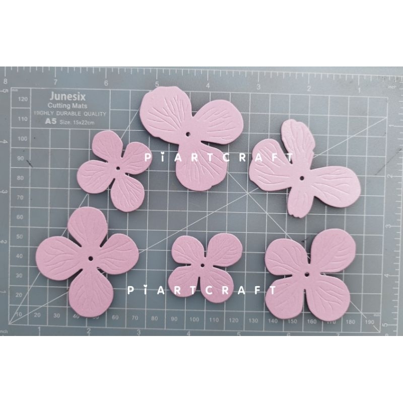 

Flower (11) - isi 3 set (18 pcs)- Dies cut / cut dies DIY scrapbook / vintage journal / album