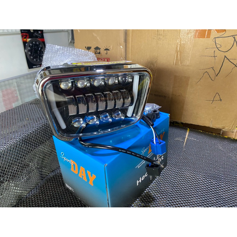 HEADLAMP DAYMAKER RX KING NEW