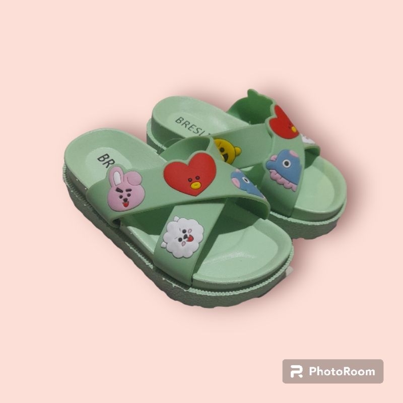 SANDAL BTS