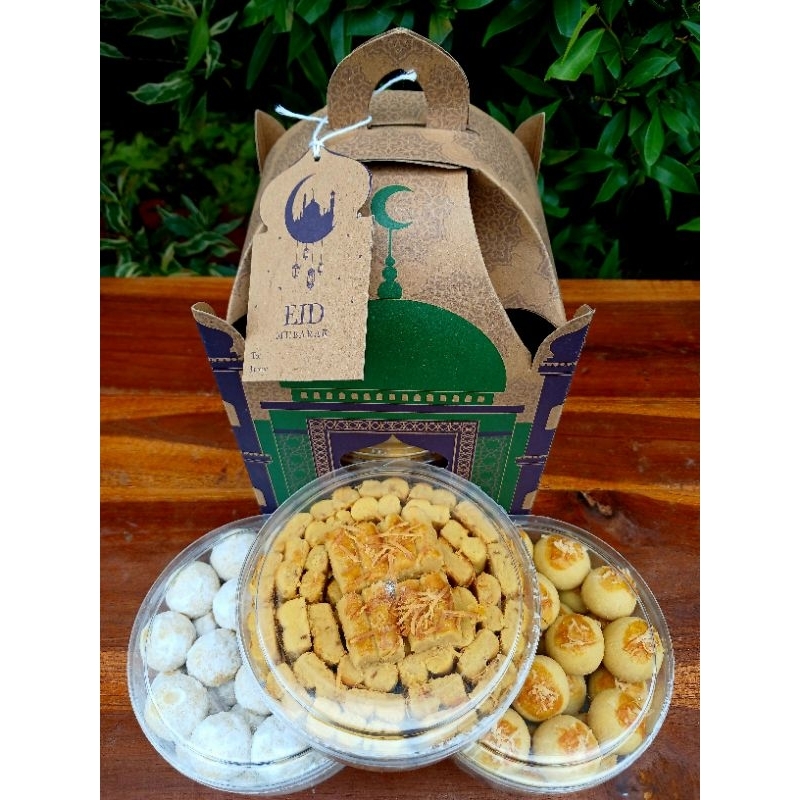 

HAMPERS KUE KERING ISI 3