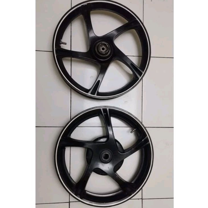 Velg pelek racing yamaha Xeon 125