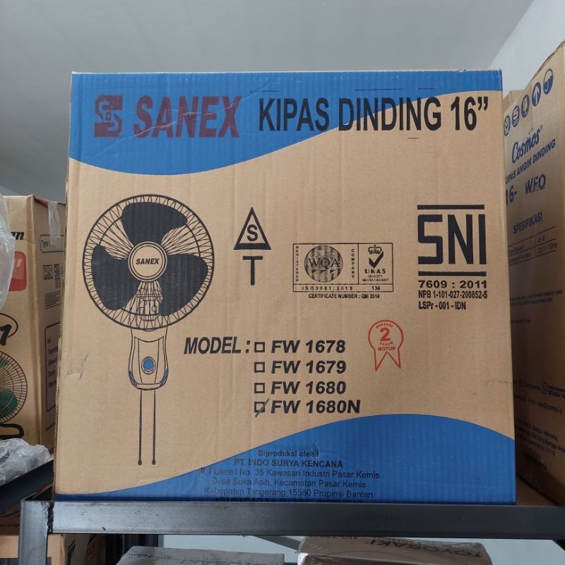

Paket Keripik dan Kemplang