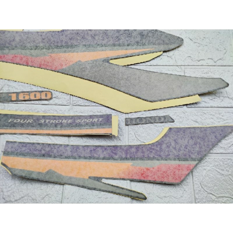 sticker GL Pro Neotech Hawk145 Ungu Laminasi kertas NOS