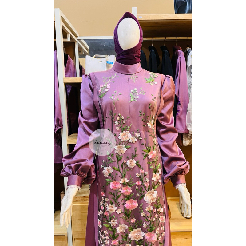 Lilac Blossom-Tile Dress/Gaun (Bahan Silk mix Tile)