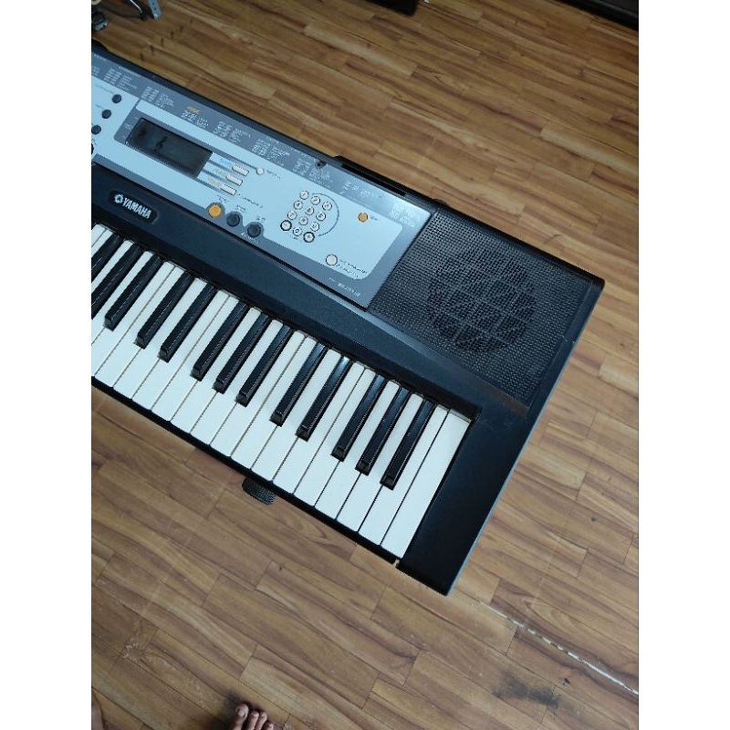 keyboard Yamaha psr 213