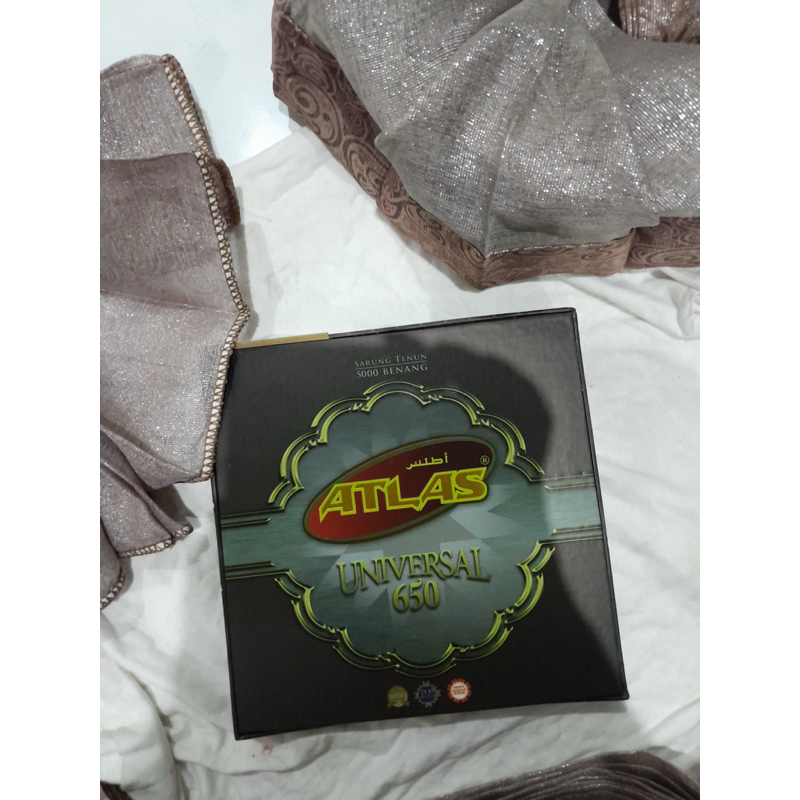 Sarung Atlas universal 650 (motif gerimis)