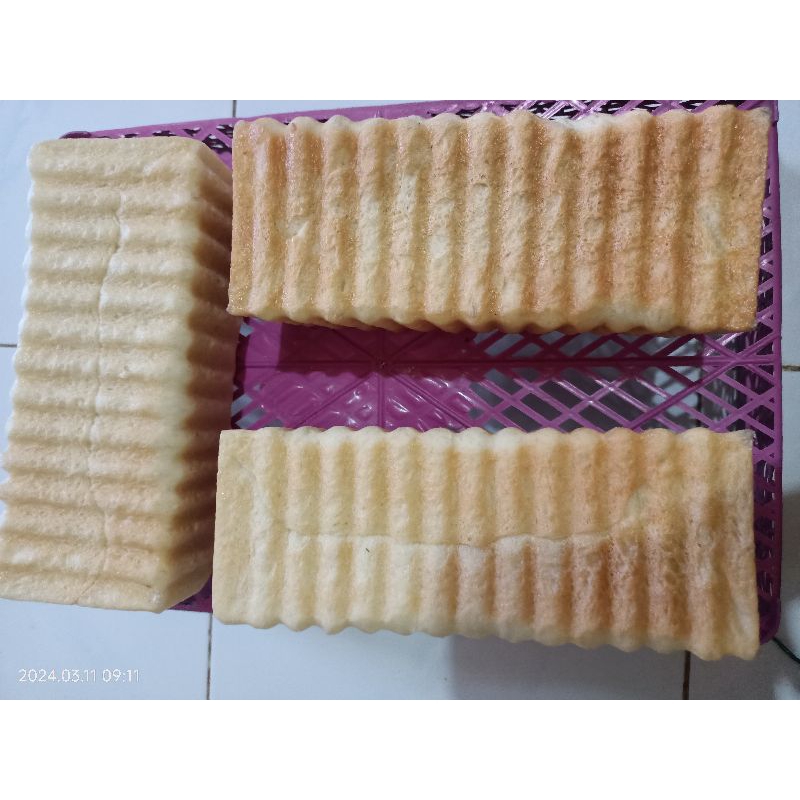 

ROTI BAKAR BANDUNG KASINO | ORIGINAL TASTE ( UKURAN 20X8X8 )