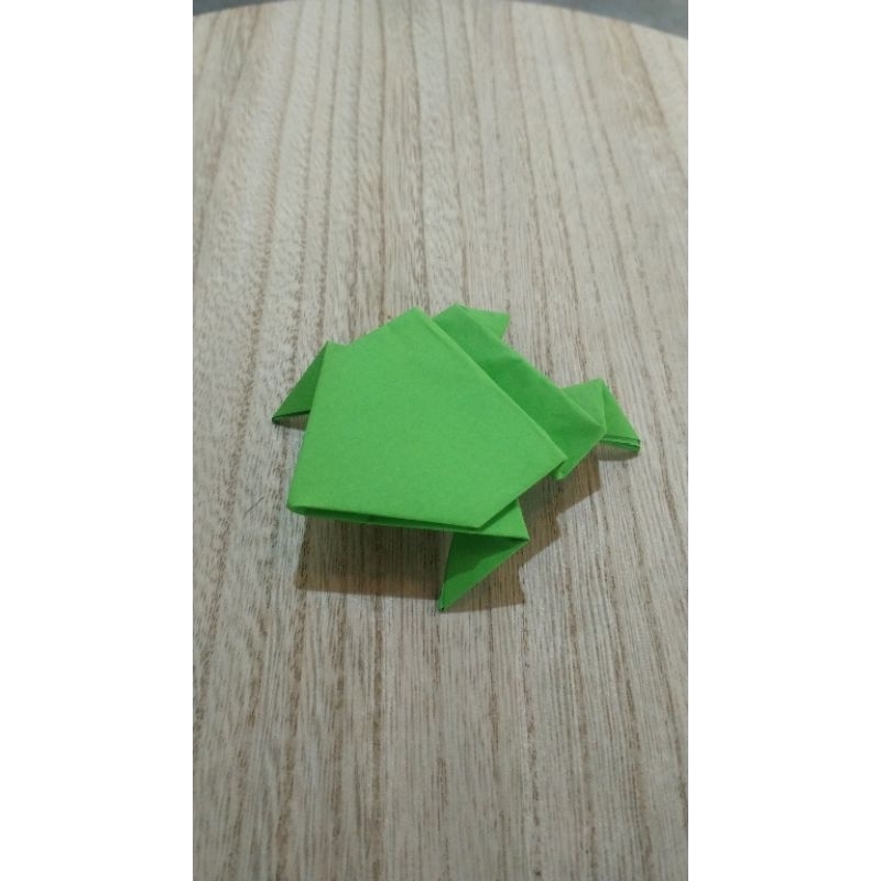 

Origami katak lompat / kertas lipat bentuk katak