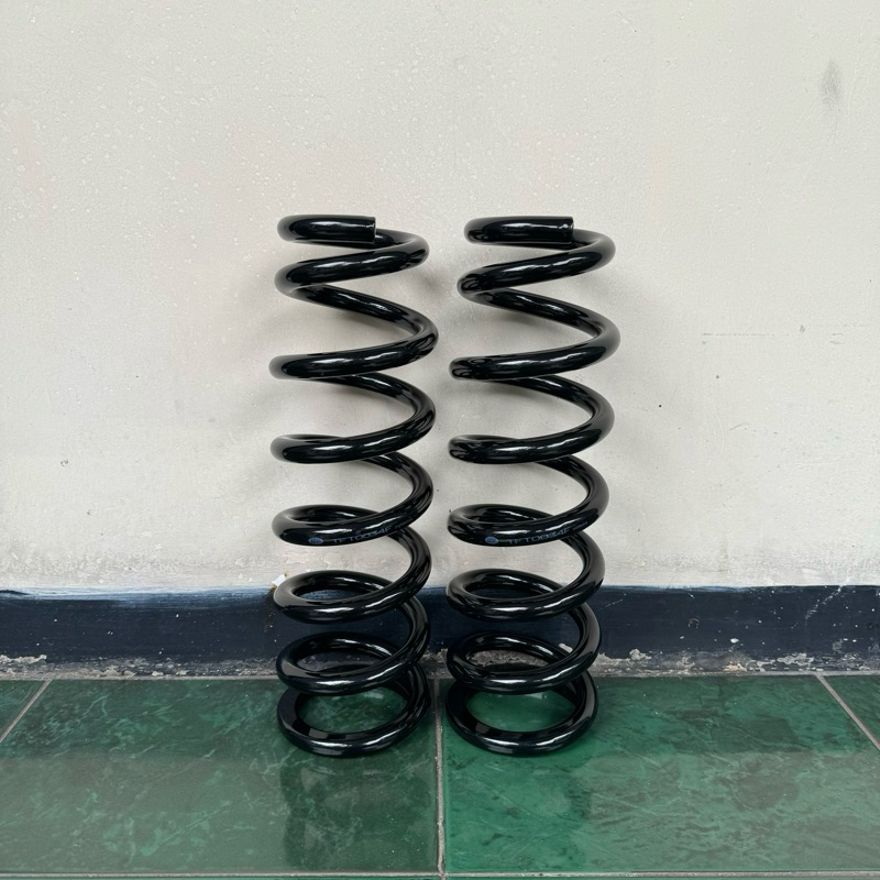 Per Keong / Coil Spring Toyota Fortuner VNT 2005-2015 Depan
