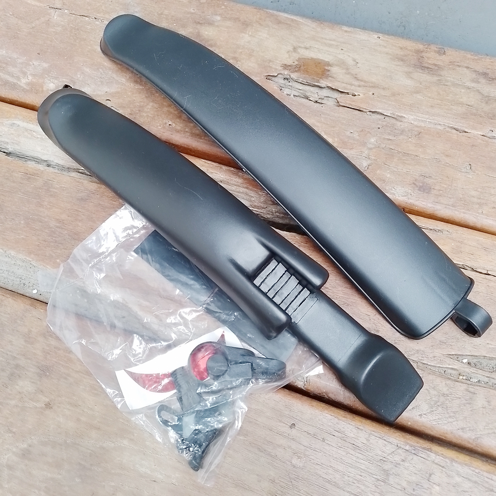 Spakbor Sepeda MTB Hybrid Touring Polygon Original - Warna Hitam