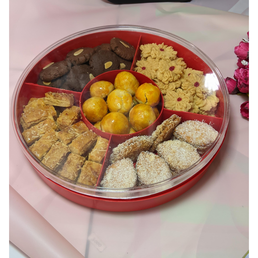 

mix cookies cookies lebaran kue kering lebaran kue sekat kue kering kiloan kue lebaran paket kue enak kue lebaran murah kue premium kue tanpa bahan pengawet umkm kediri kastengel nastar semprit cookies coklat almond kue lebaran ekonomis