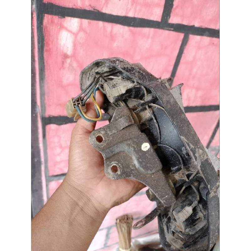 pangkon lampu belakang yamaha alfa