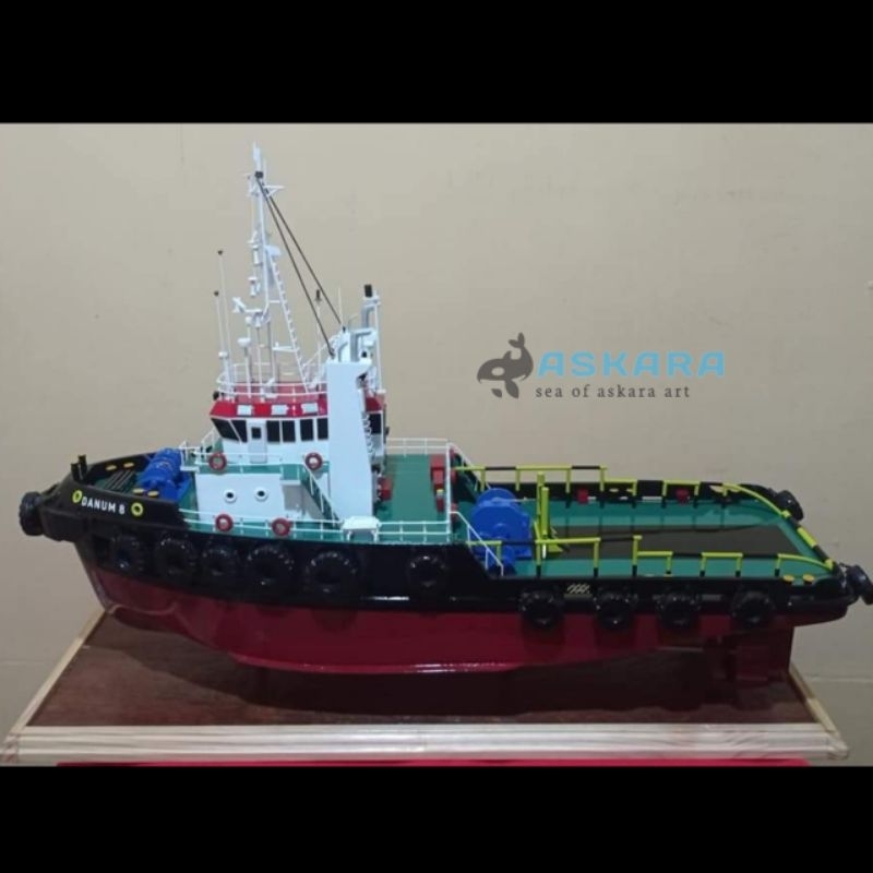 Miniatur Kapal Tugboat Danum 8 / 60cm