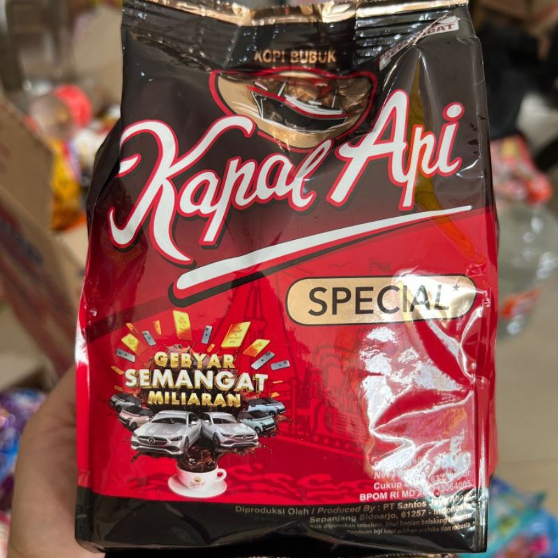 

kapal api hitam merah