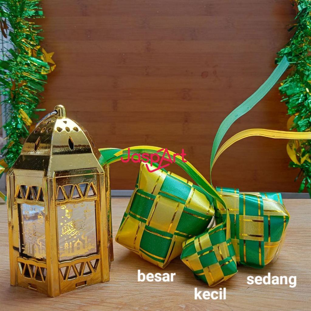 

PITA KETUPAT LEBARAN SELAMAT IDUL FITRI EID MUBARAK SATIN EMAS GLITTER PAJANGAN HIASAN KETUPAT HIASAN PARCEL