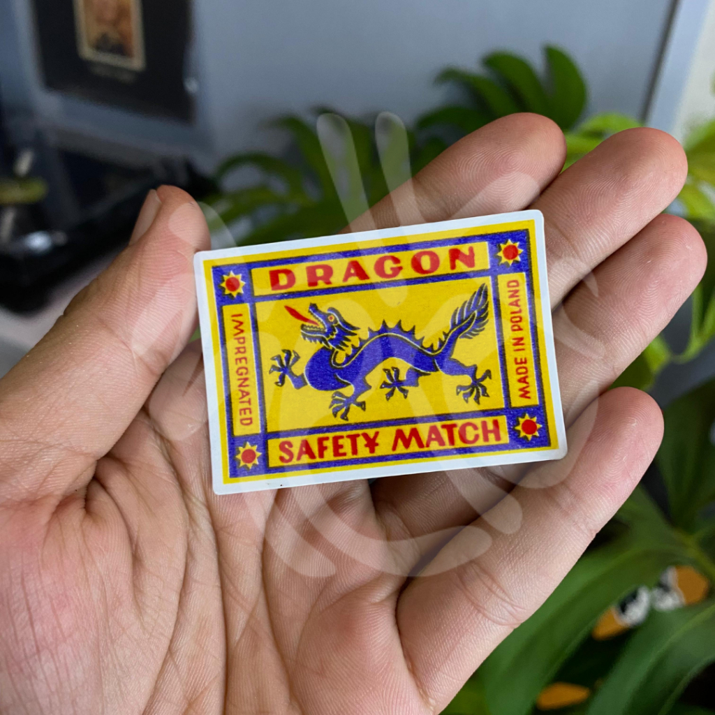 

sticker dragon / sticker aesthetic / sticker tumblr / stiker premium / stiker hp / stiker laptop / stiker helm / stiker tahan air