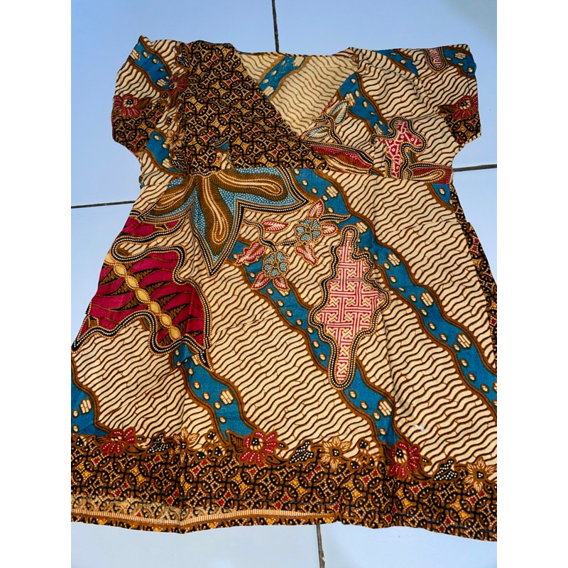 atasan batik anak perempuan