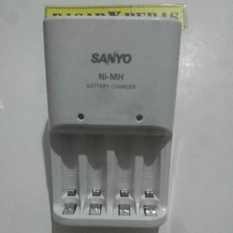 charger baterai - casan baterai / battery charger / casan batre