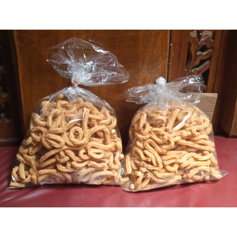 

KUE AKAR KELAPA 1 KG