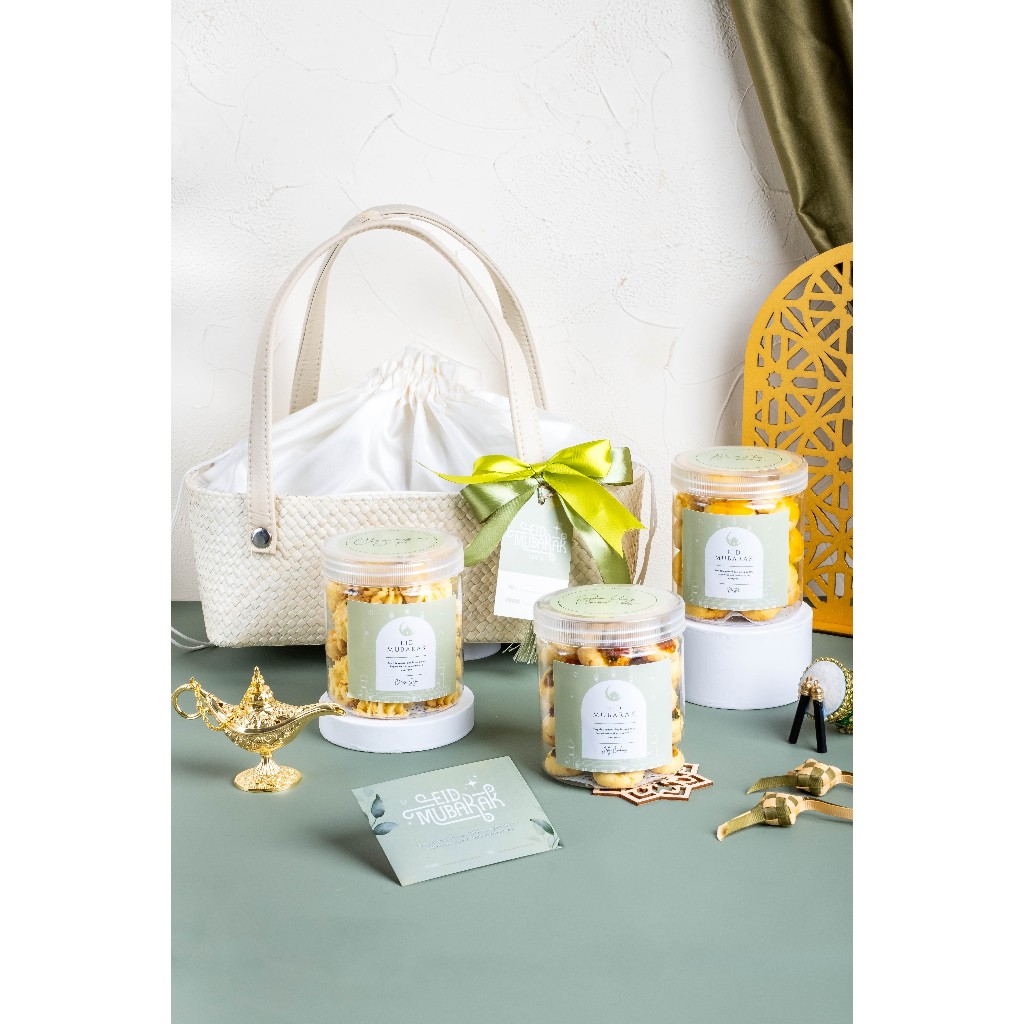 

Zenia Hampers Lebaran Idul Fitri Kue Kering Cookies