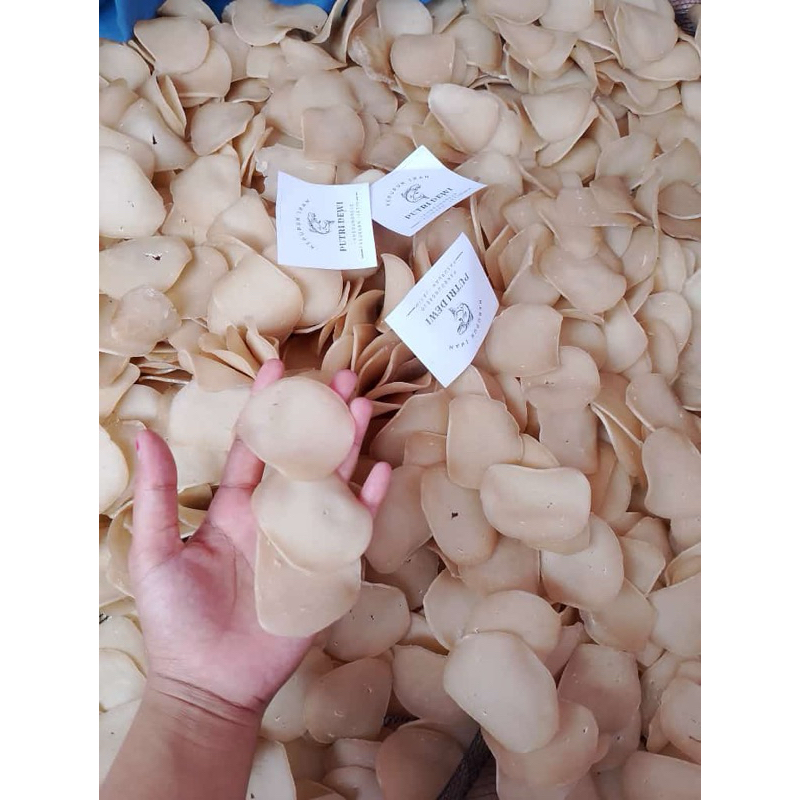 

KERUPUK IKAN | KERUPUK IKAN PANGGUNG “ PUTRI DEWI “ | KERUPUK IKAN KHAS PASURUAN ( 500 gram & 1kg )