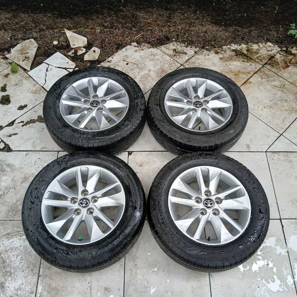 VELG MOBIL BEKAS ORI INNOVA REBORN RING 16 LEBAR 6 PCD 5X114,3 + BAN