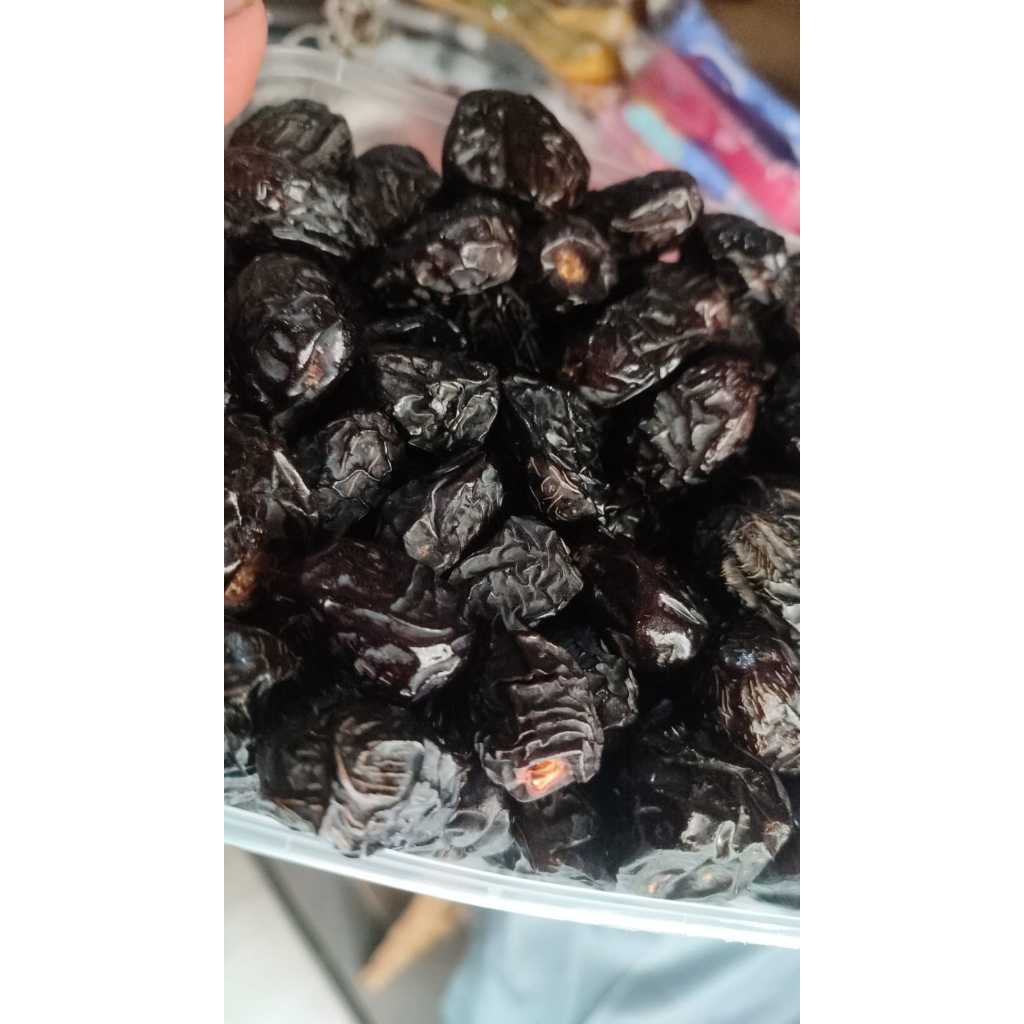 

Kurma Ajwa Kurma Nabi Grade Medium