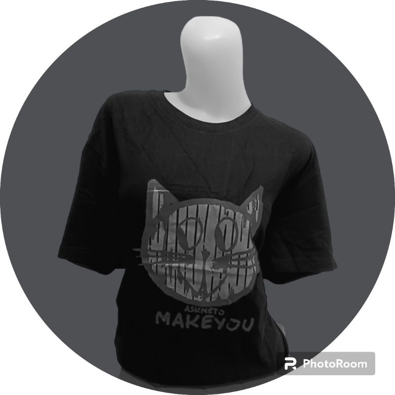 Kaos hitam gambar kucing