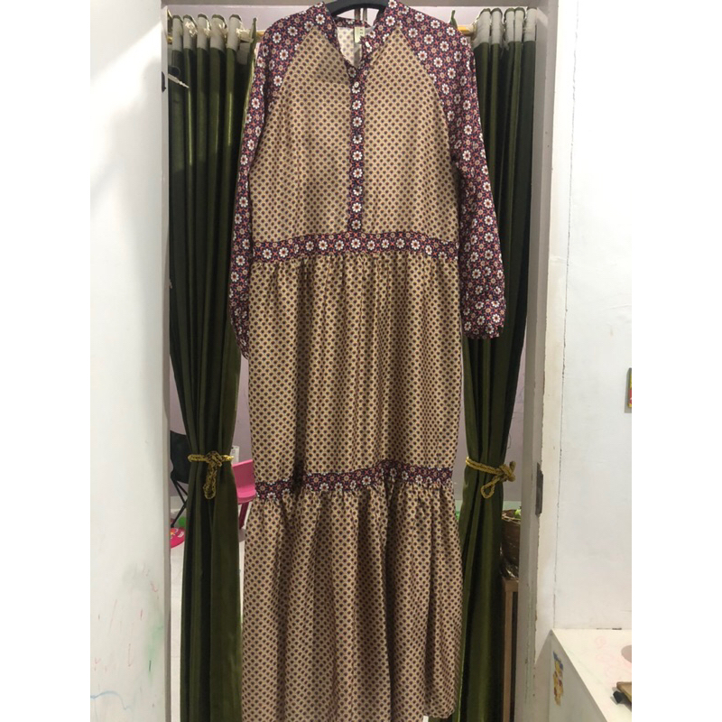 nafra dress aleza label official preloved aleza size XL