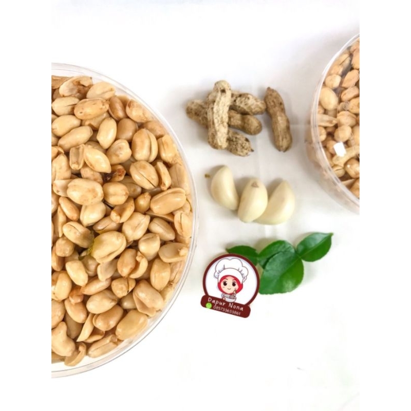 

Kacang Bawang/Kacang Klici 200 gr Kemasan Toples Murah Gurih Renyah