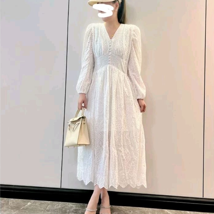 61200 Baju mididress CARMINNA EMBROIDERED BORDIR KATBOL katun bolong midi dress vneck lengan panjang