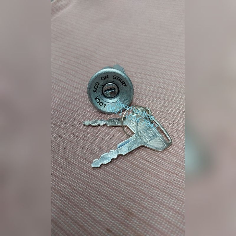 Kunci kontak hardtop FJ40 2F original