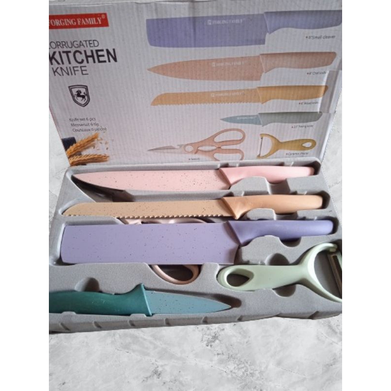 CORRUGATED KITCHEN KNIFE
Pisau Dapur Set isi 6
