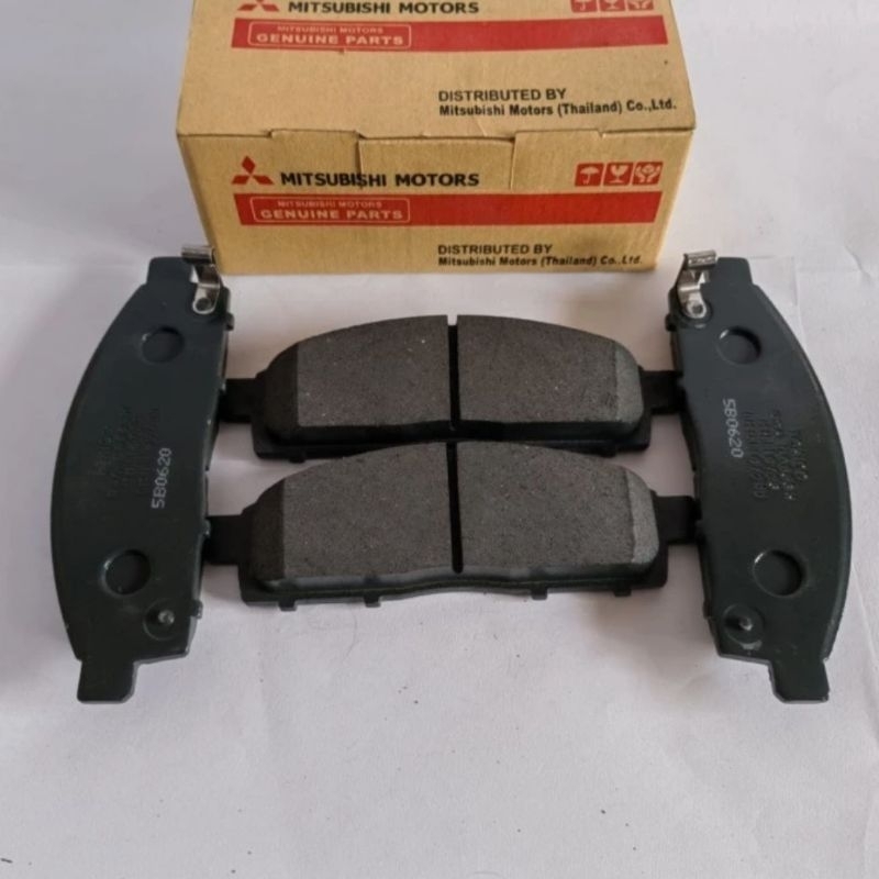 Kampas Rem Depan Brake Pad Pajero sport