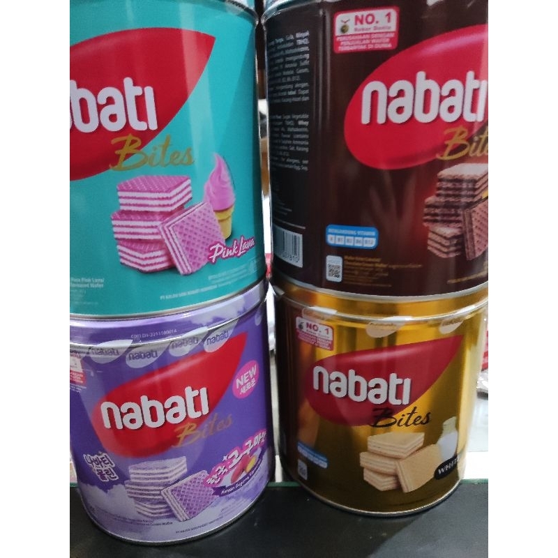 

Nabati Wafer Kaleng 287 gr Coklat, white, Korean goguma, pink lava