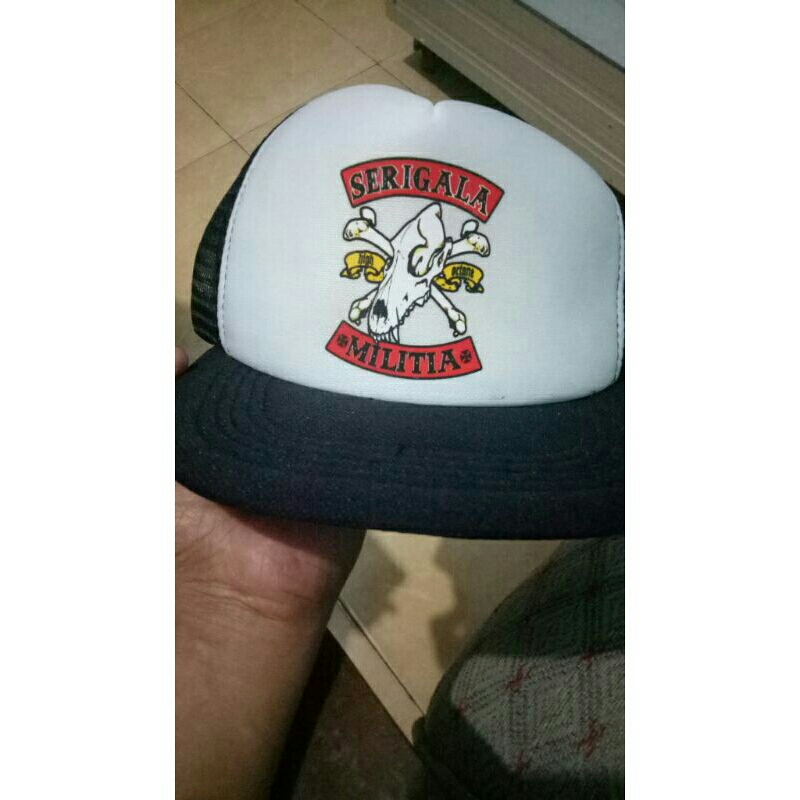 Topi Seringai