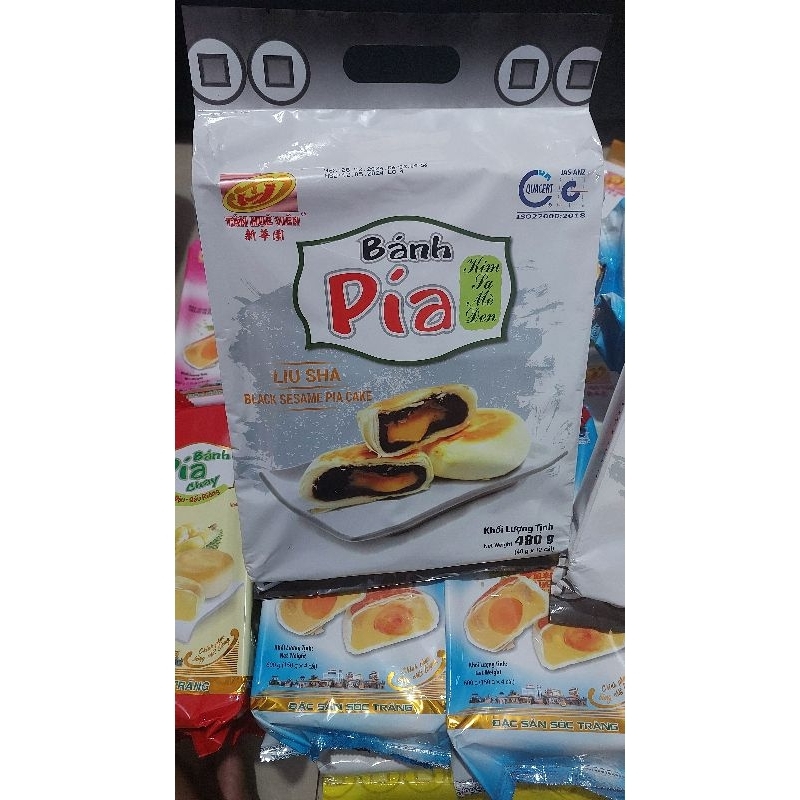 Pia Durian Vietnam //Rasa Black Sesame Telur asin// Halal//exp 30 08 2024