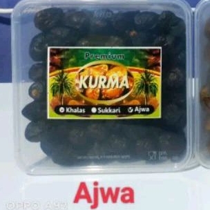

KURMA AJWA MADINAH REPACKING 500 GRAM ½ KG