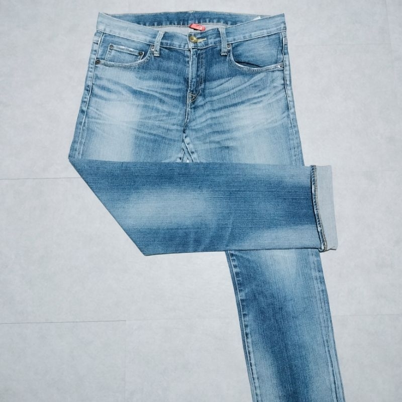 UNIQLO UJ jeans