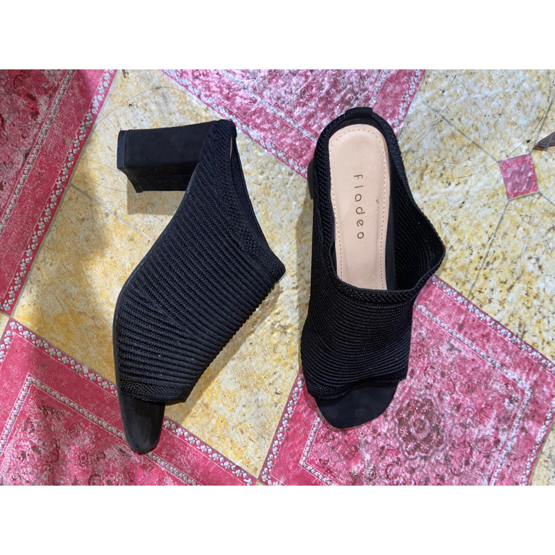 Heels Fladeo hitam